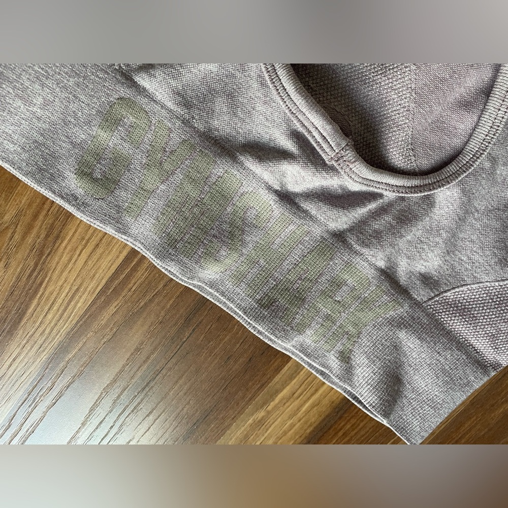 Gymshark Flex Long Sleeve Cropped Tee with Cutout Womens Med - Picture 8 of 9